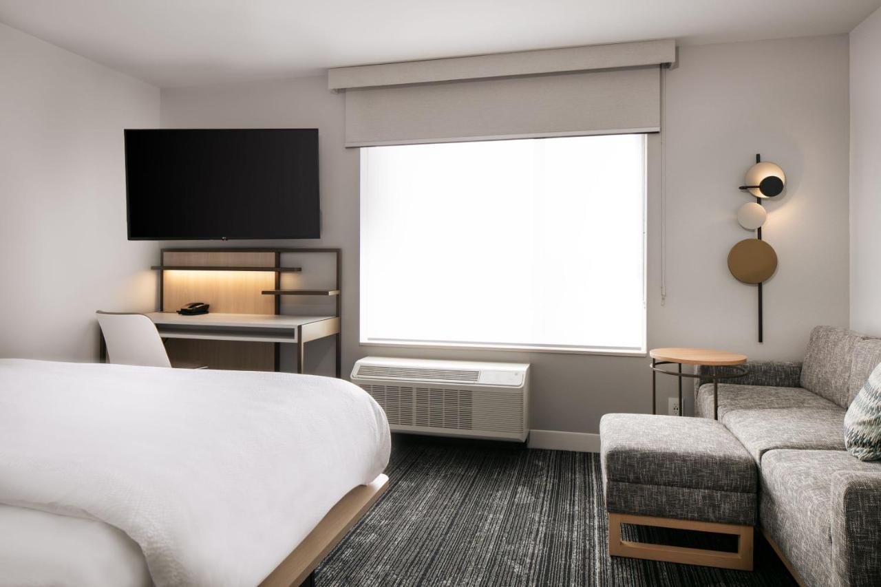 Towneplace Suites By Marriott Oconomowoc Eksteriør billede