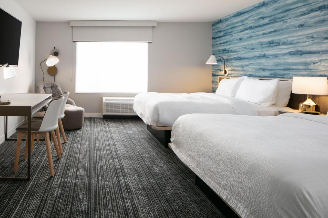 Towneplace Suites By Marriott Oconomowoc Eksteriør billede