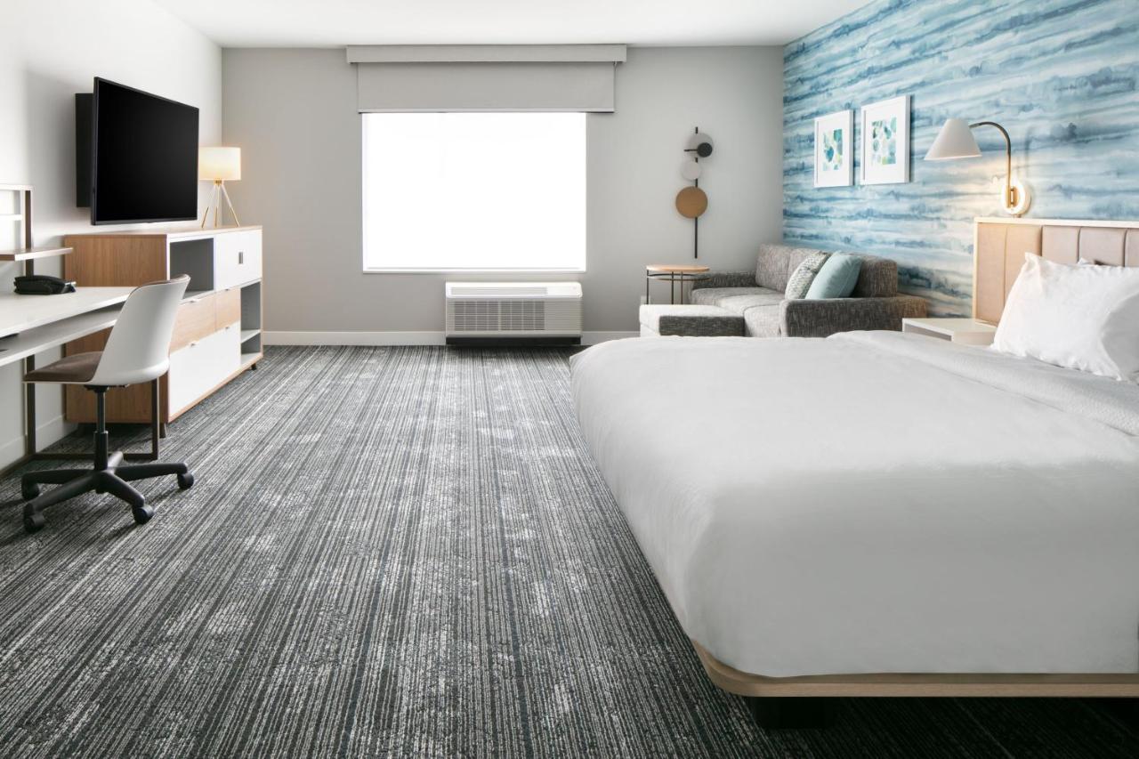 Towneplace Suites By Marriott Oconomowoc Eksteriør billede